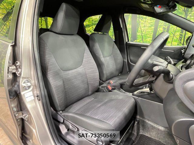 Toyota YARIS 2023-06 7227724-7