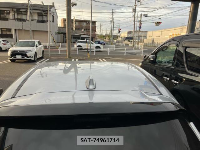 Toyota YARIS 2023-06 7227723-5