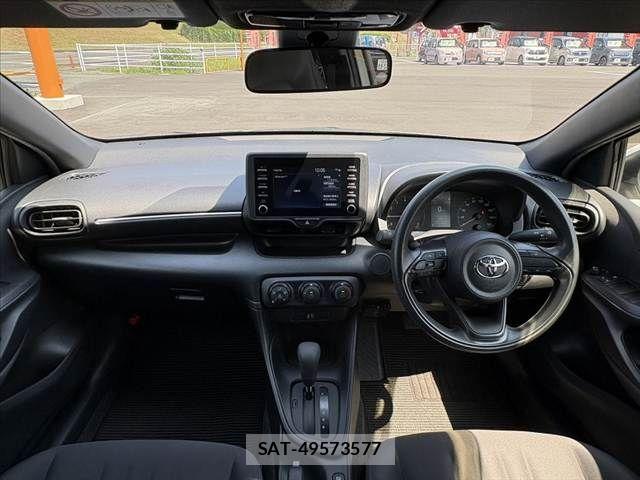 Toyota YARIS 2021-05 7227702-1