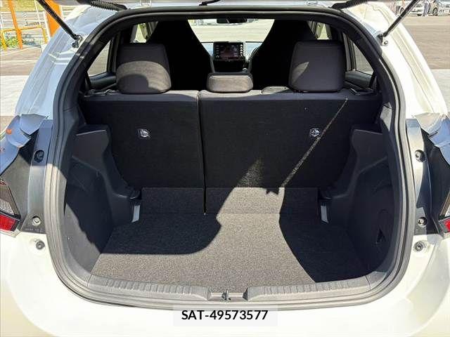 Toyota YARIS 2021-05 7227702-19