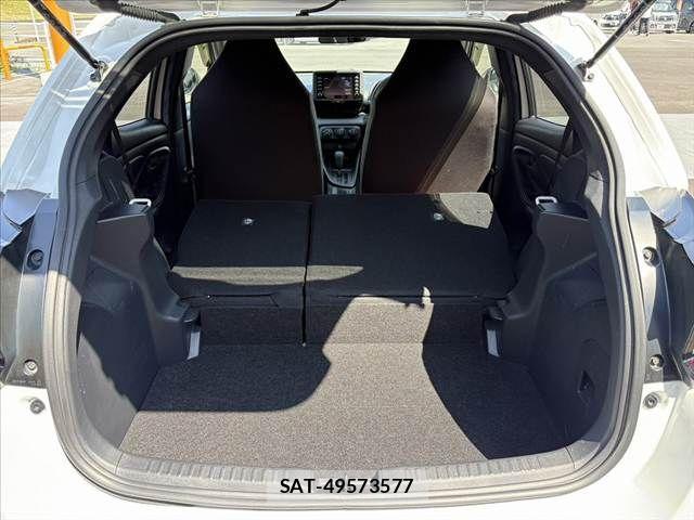 Toyota YARIS 2021-05 7227702-20