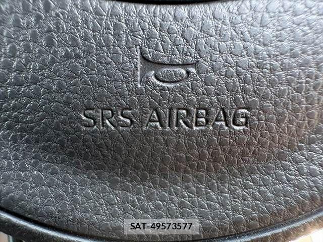 Toyota YARIS 2021-05 7227702-26