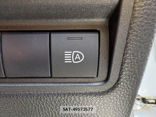 Toyota YARIS 2021-05 7227702-3