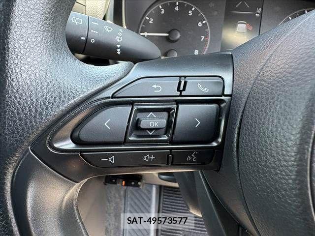 Toyota YARIS 2021-05 7227702-4