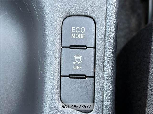Toyota YARIS 2021-05 7227702-6