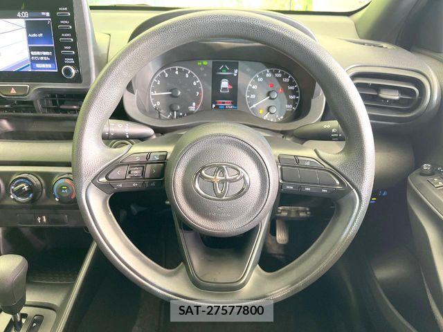 Toyota YARIS 2021-07 7227705-10