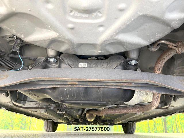 Toyota YARIS 2021-07 7227705-18