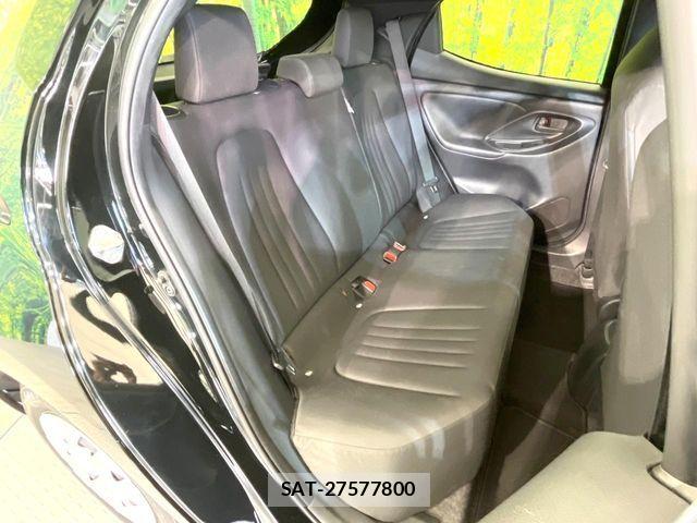 Toyota YARIS 2021-07 7227705-8