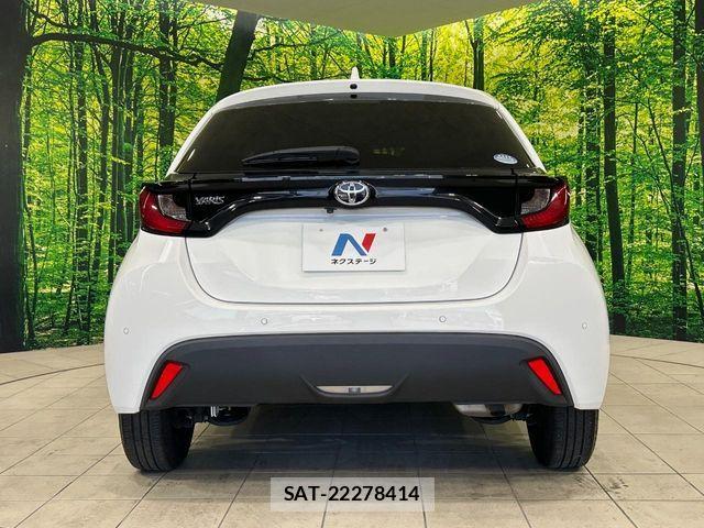 Toyota YARIS 2020-07 7227692-14