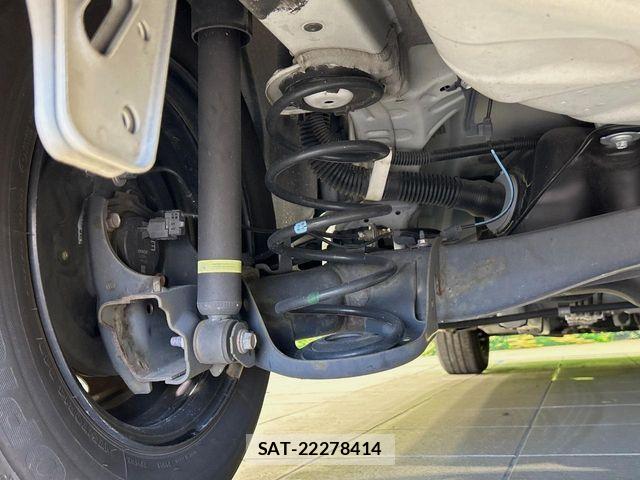 Toyota YARIS 2020-07 7227692-19