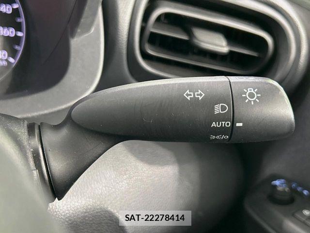 Toyota YARIS 2020-07 7227692-6