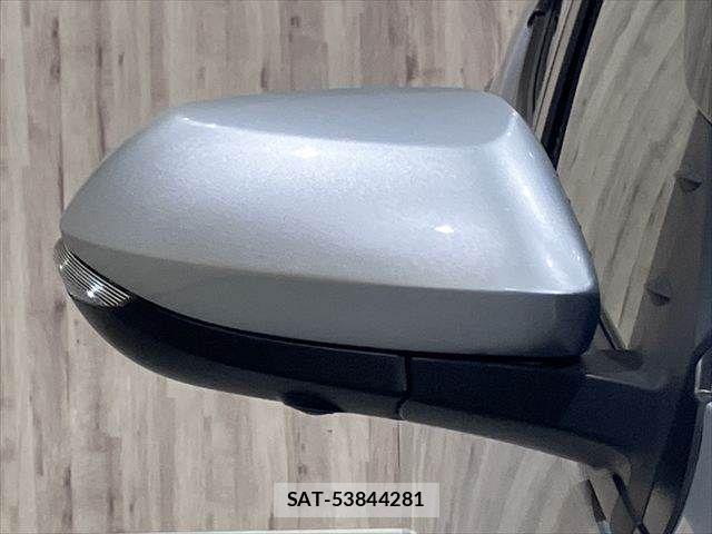 Toyota YARIS 2023-09 7227726-21