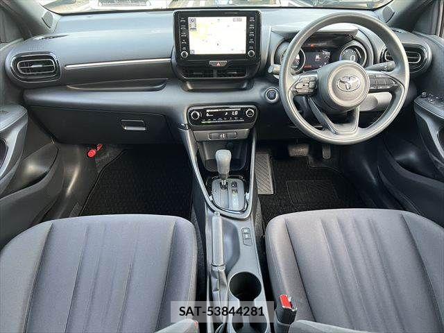 Toyota YARIS 2023-09 7227726-2