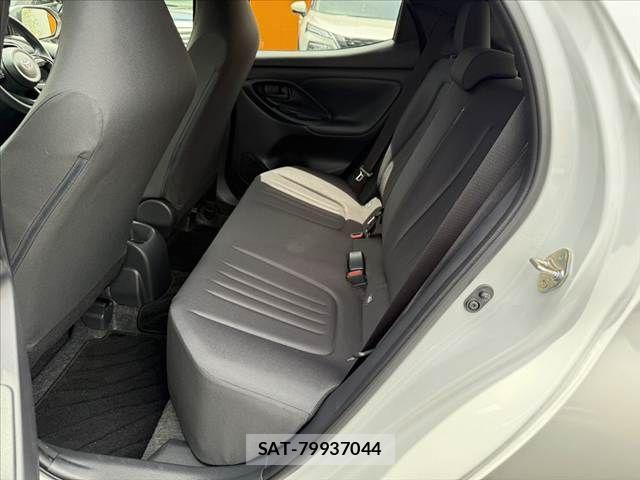 Toyota YARIS 2025-09 7227727-17