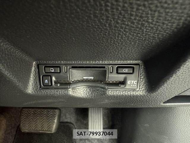 Toyota YARIS 2025-09 7227727-23