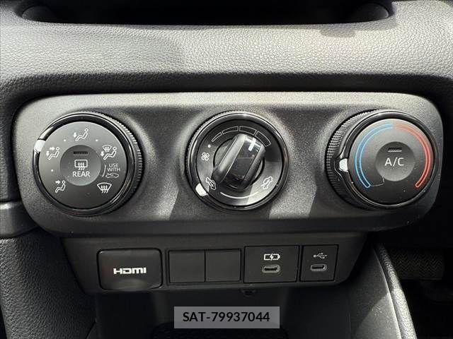 Toyota YARIS 2025-09 7227727-27
