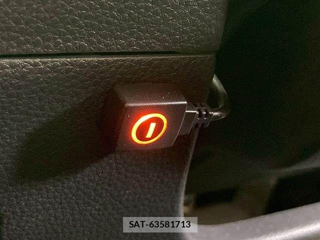 Toyota YARIS 2021-01 7227695-9