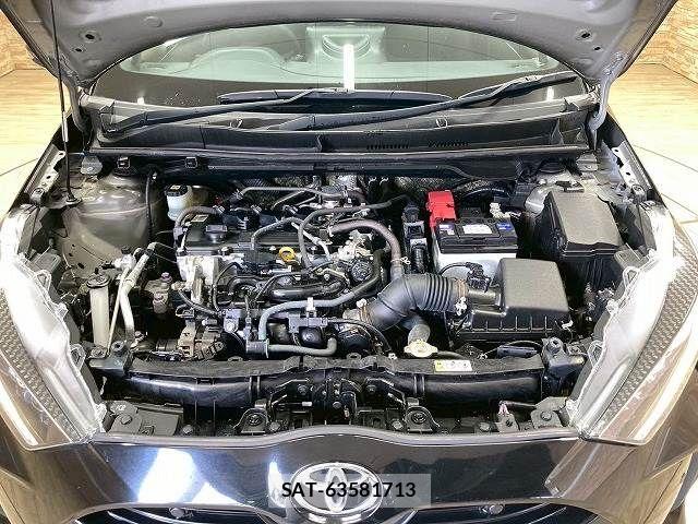 Toyota YARIS 2021-01 7227695-17