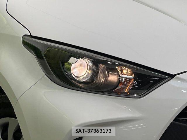 Toyota YARIS 2021-07 7227709-11