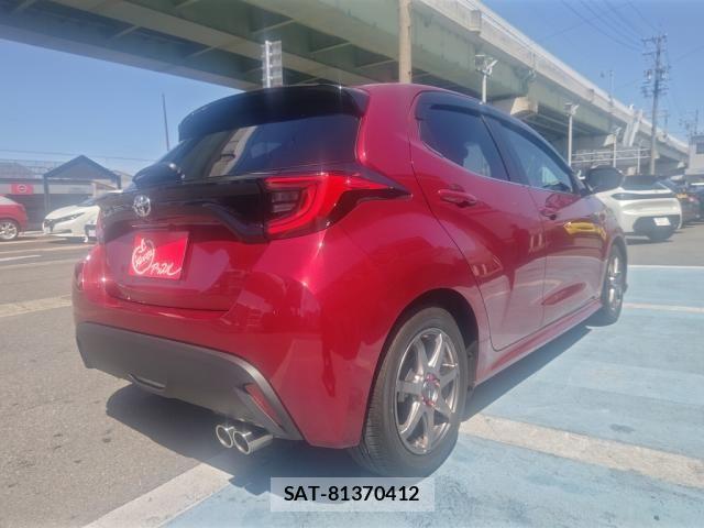 Toyota YARIS 2023-07 7227728-9