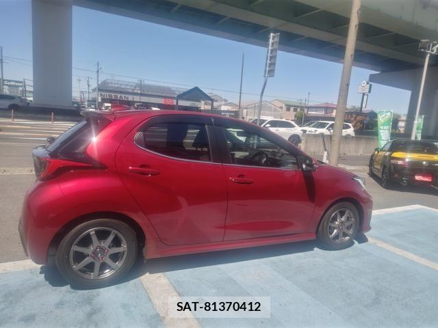 Toyota YARIS 2023-07 7227728-11