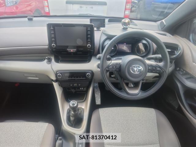 Toyota YARIS 2023-07 7227728-25