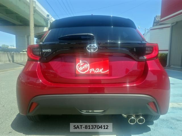 Toyota YARIS 2023-07 7227728-8