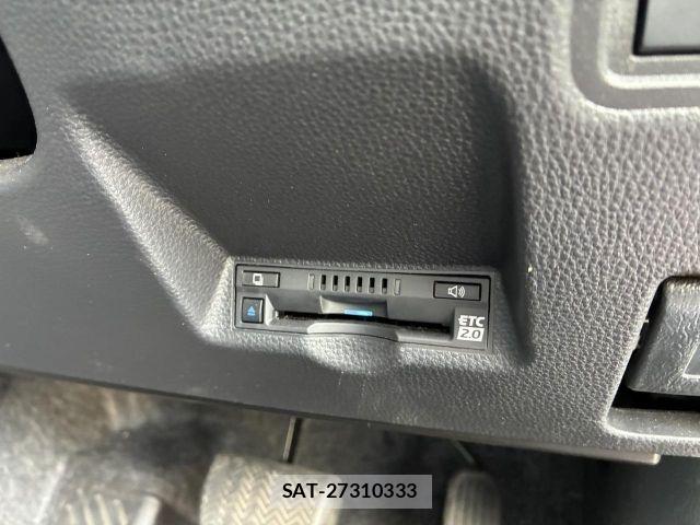 Toyota YARIS 2021-03 7227701-19
