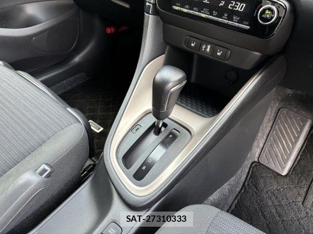 Toyota YARIS 2021-03 7227701-24