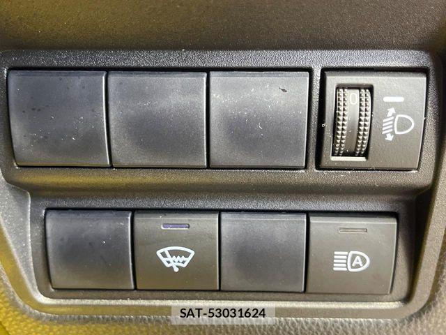 Toyota YARIS 2021-02 7227698-6