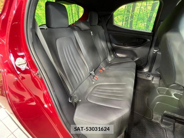 Toyota YARIS 2021-02 7227698-8