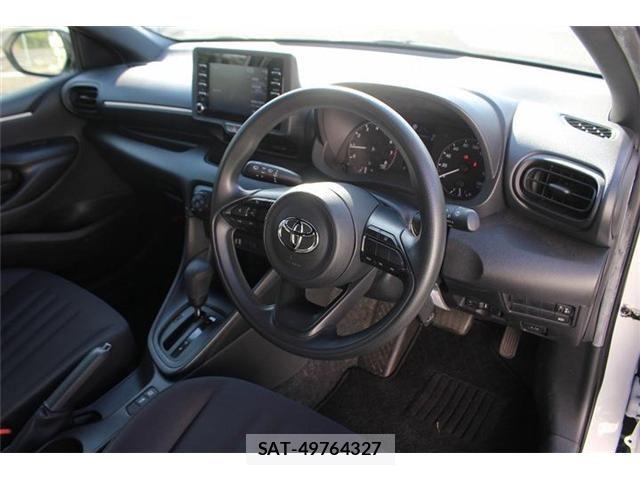 Toyota YARIS 2021-03 7227700-25