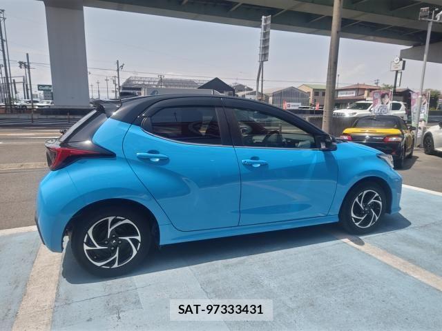 Toyota YARIS 2023-01 7227712-5