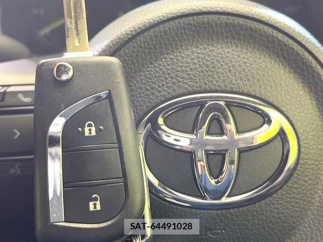 Toyota YARIS 2021-02 7227697-6