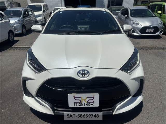 Toyota YARIS 2020-04 7227682-3