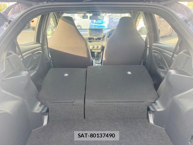 Toyota YARIS 2020-04 7252975-10