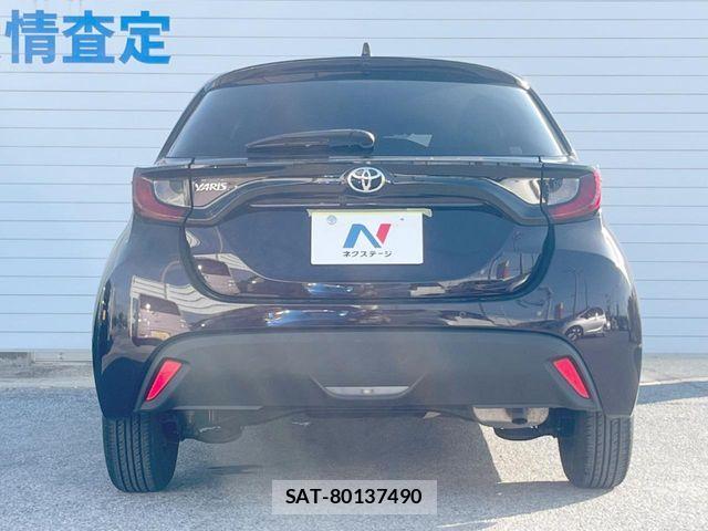 Toyota YARIS 2020-04 7252975-15