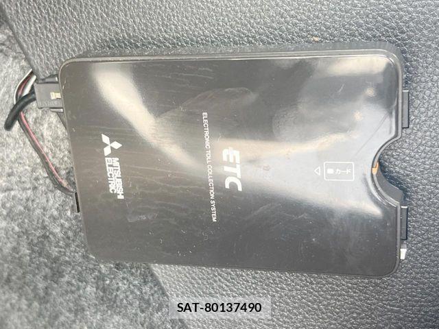 Toyota YARIS 2020-04 7252975-6