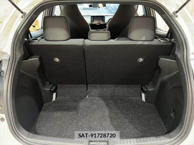 Toyota YARIS 2021-05 7252978-10