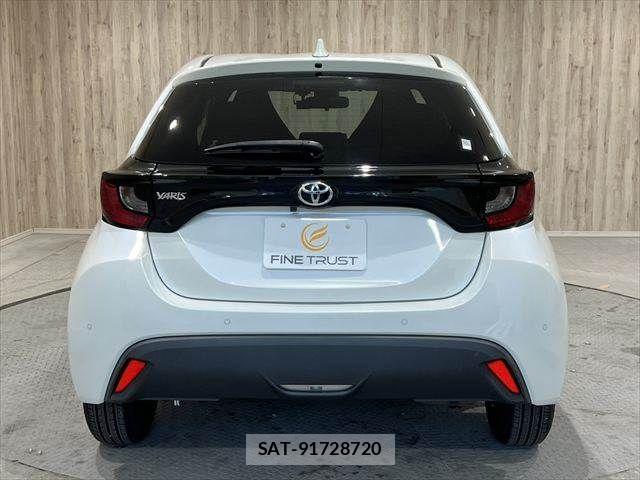Toyota YARIS 2021-05 7252978-20