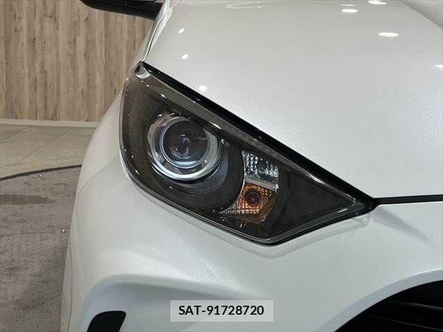 Toyota YARIS 2021-05 7252978-23