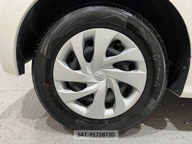 Toyota YARIS 2021-05 7252978-26