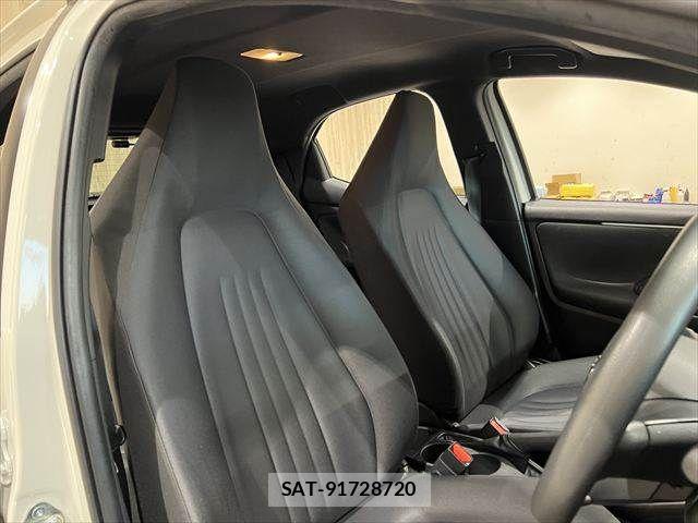 Toyota YARIS 2021-05 7252978-8