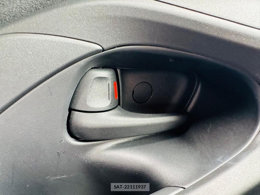 Toyota YARIS 2024 7072729-21