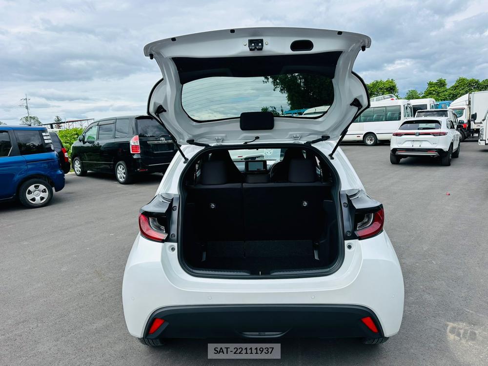 Toyota YARIS 2024 7072729-25