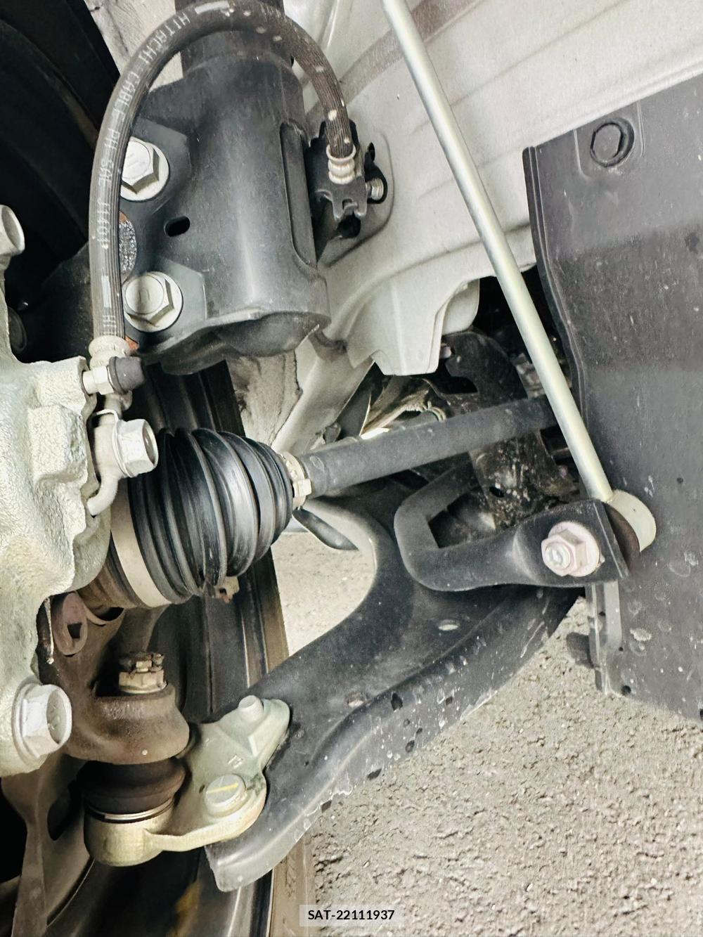 Toyota YARIS 2024 7072729-33