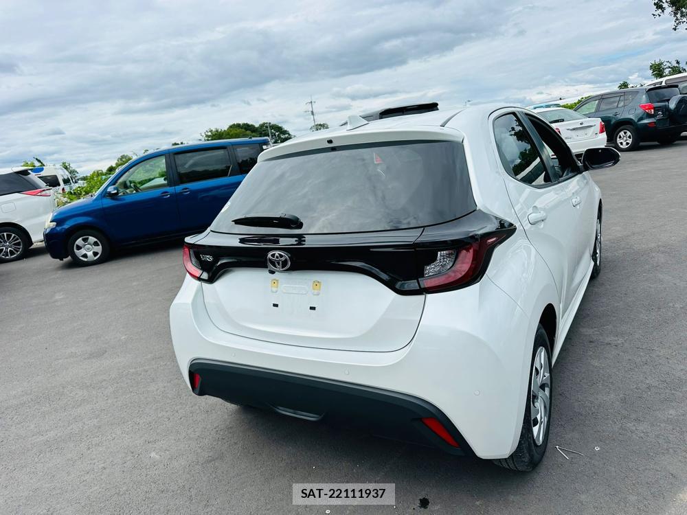 Toyota YARIS 2024 7072729-4