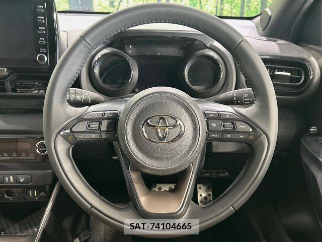 Toyota YARIS 2022-03 7252970-10