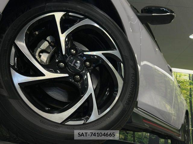 Toyota YARIS 2022-03 7252970-12