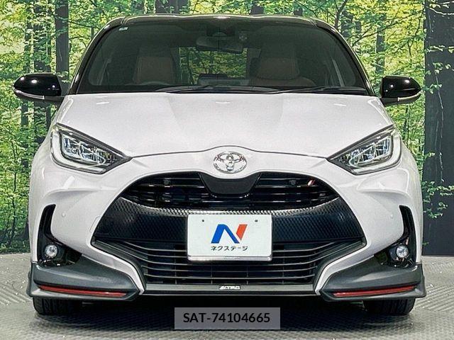 Toyota YARIS 2022-03 7252970-13
